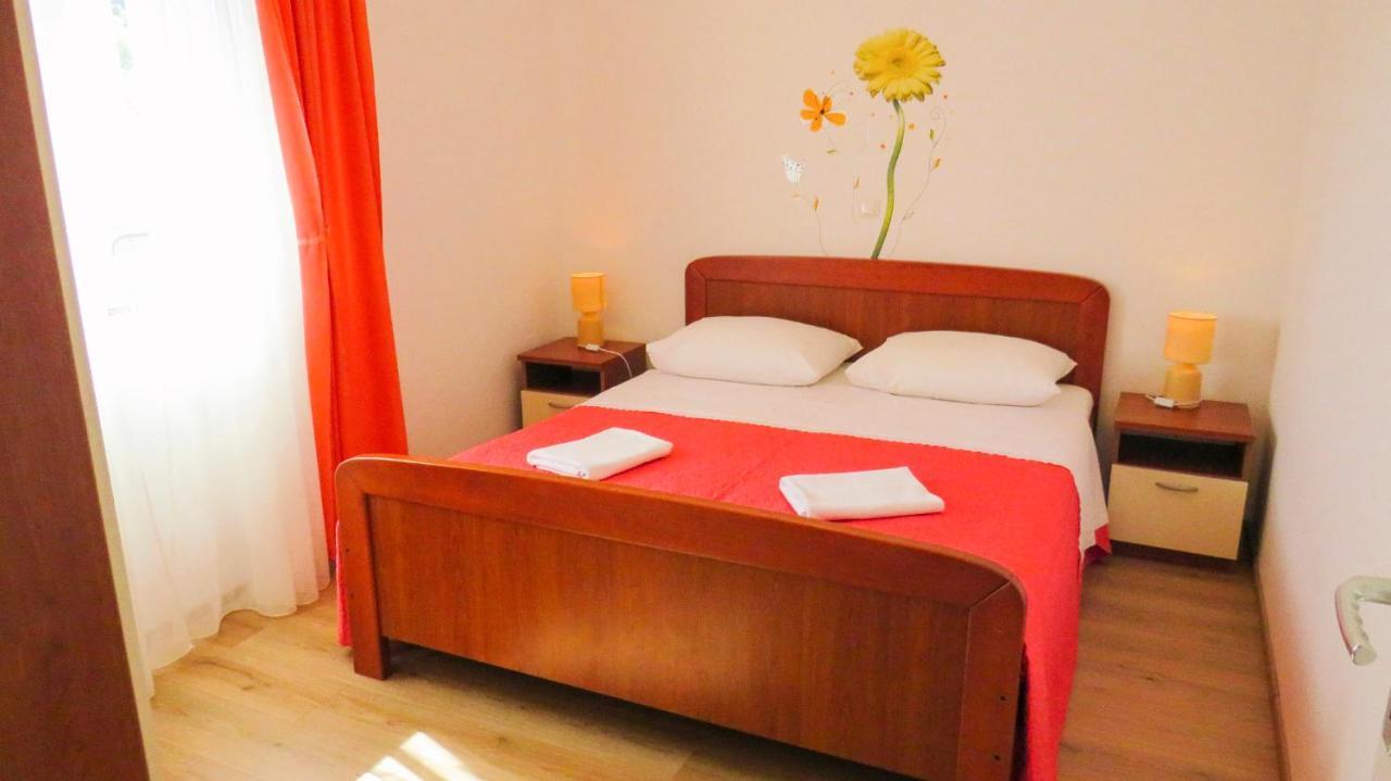 Apartments Villa Ante Grebastica Ngoại thất bức ảnh