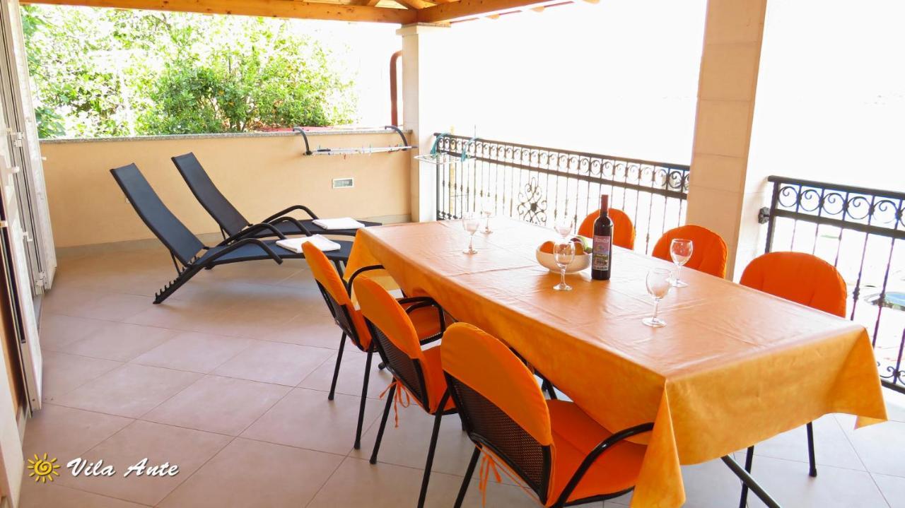 Apartments Villa Ante Grebastica Ngoại thất bức ảnh