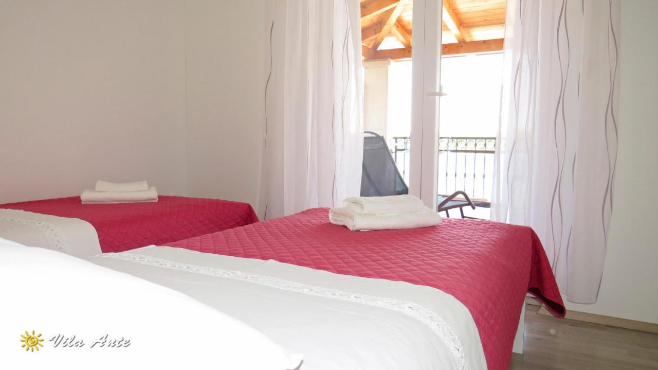 Apartments Villa Ante Grebastica Ngoại thất bức ảnh