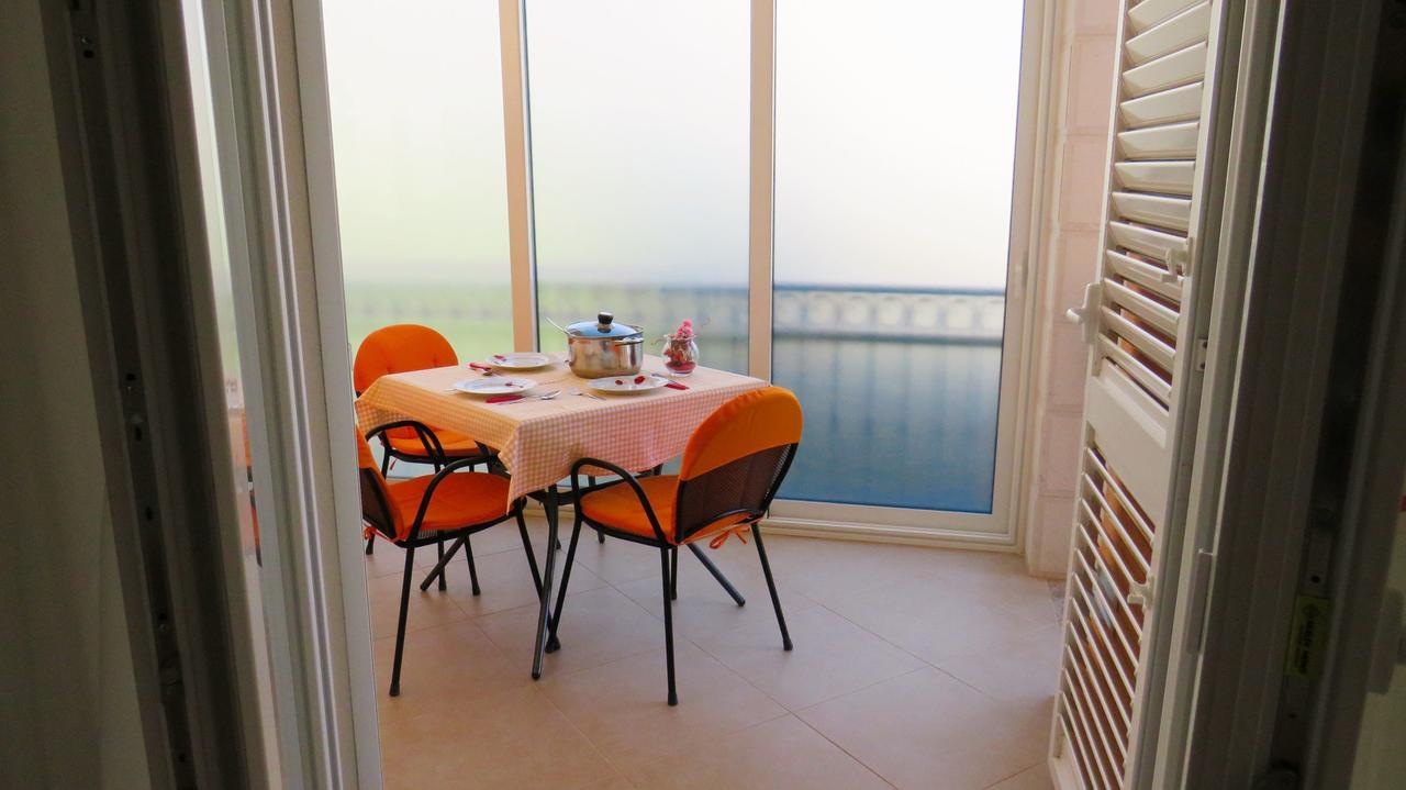 Apartments Villa Ante Grebastica Ngoại thất bức ảnh