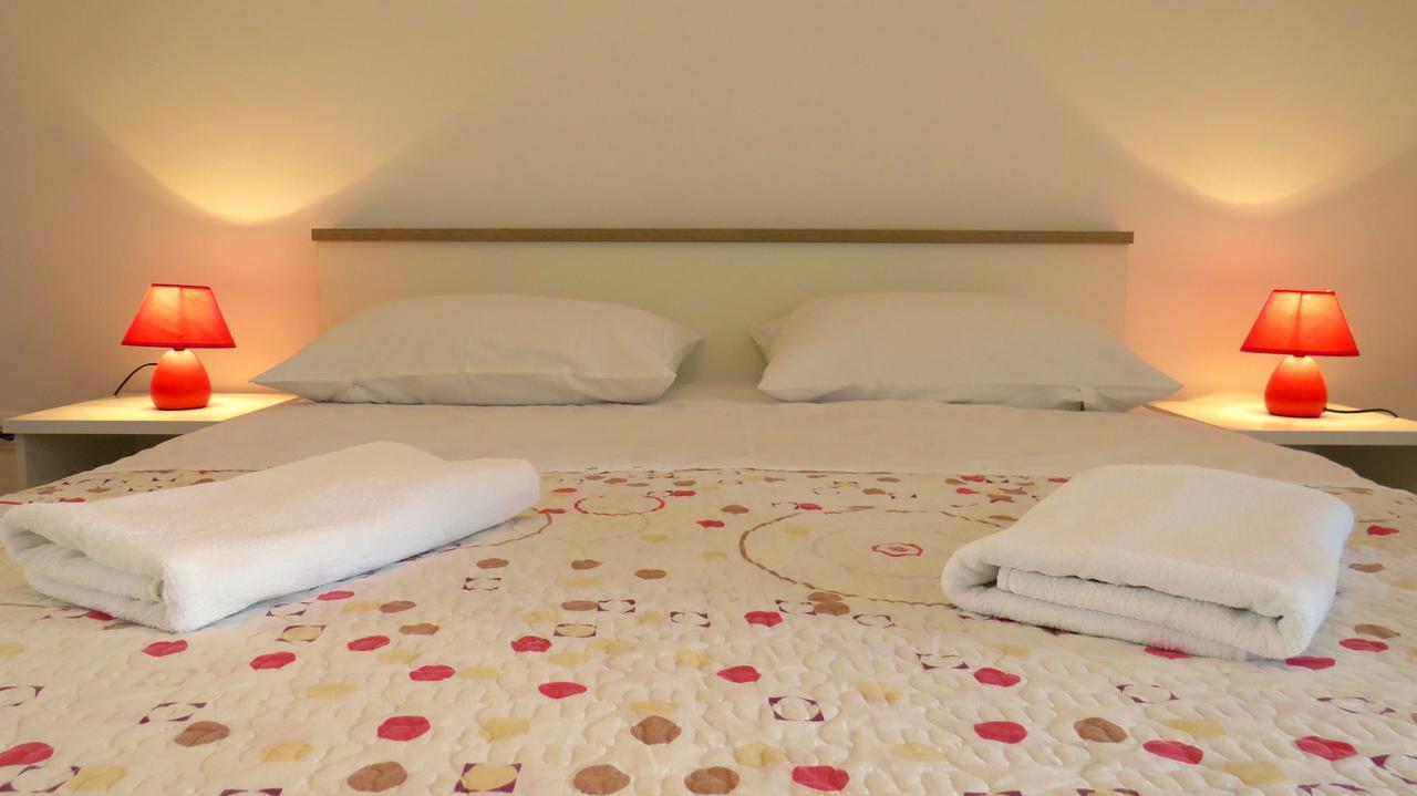 Apartments Villa Ante Grebastica Ngoại thất bức ảnh