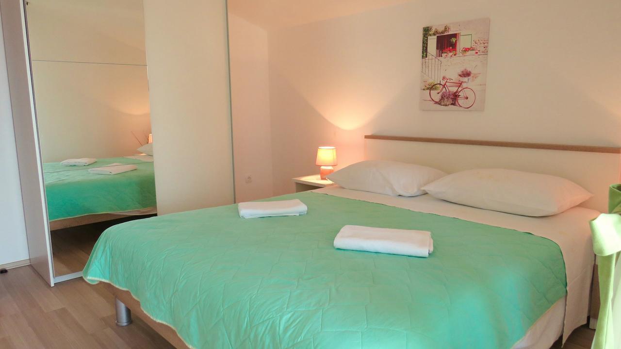 Apartments Villa Ante Grebastica Ngoại thất bức ảnh