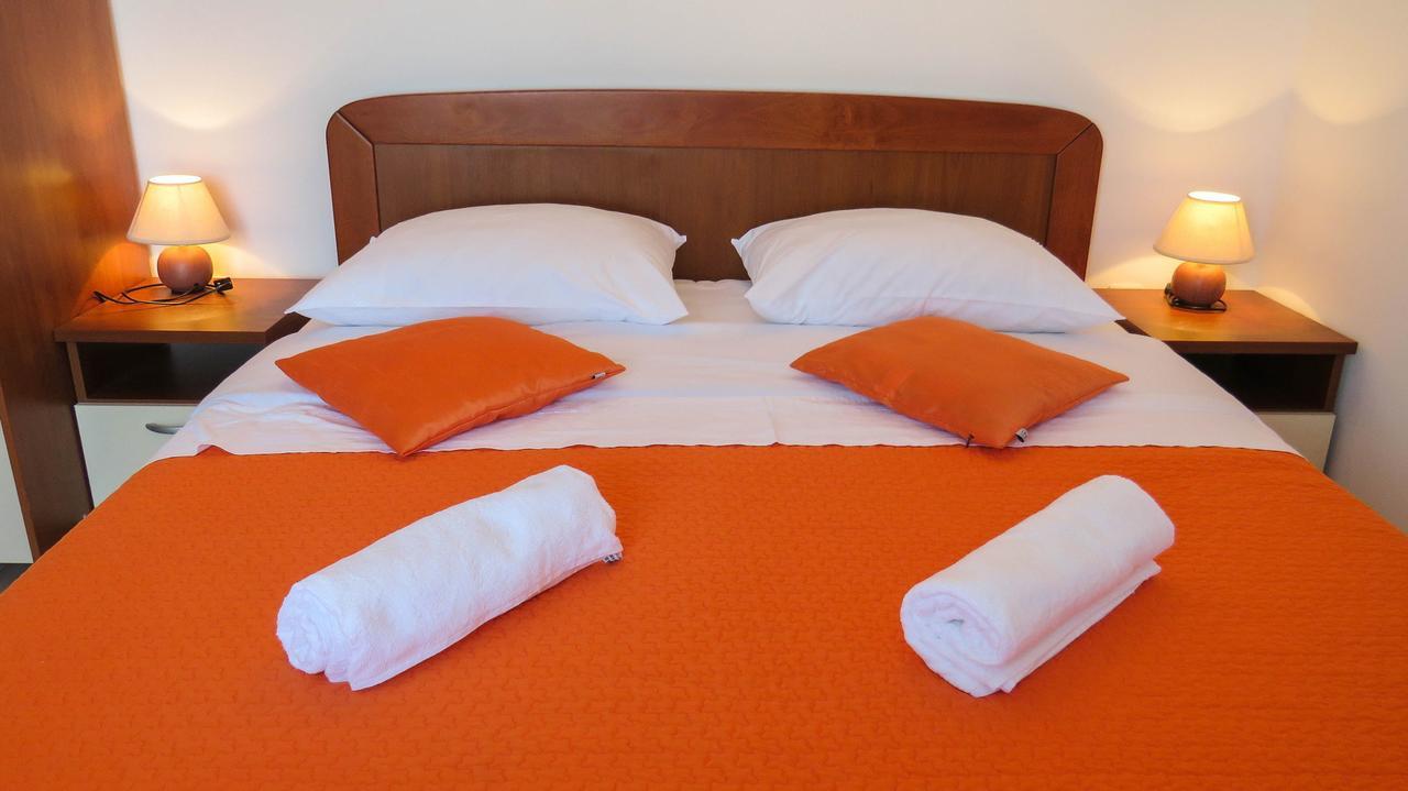 Apartments Villa Ante Grebastica Ngoại thất bức ảnh