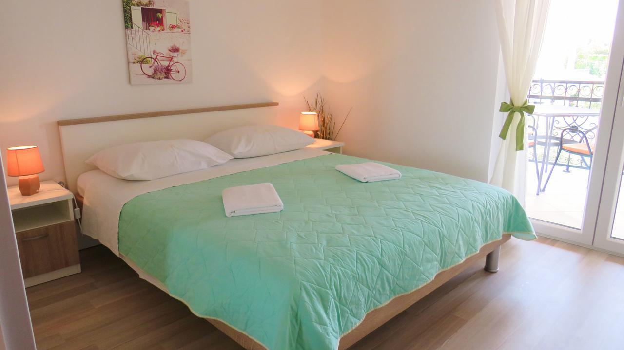 Apartments Villa Ante Grebastica Ngoại thất bức ảnh