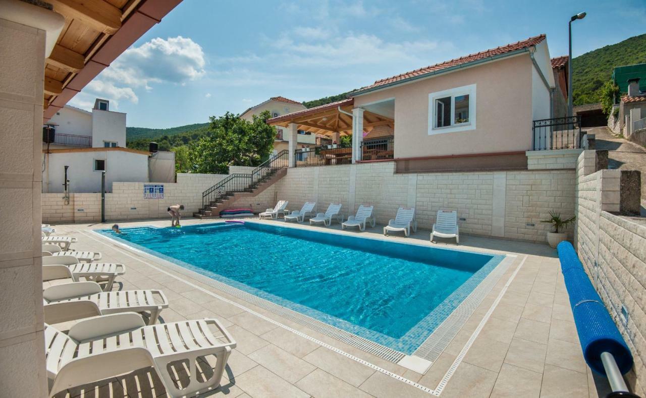 Apartments Villa Ante Grebastica Ngoại thất bức ảnh